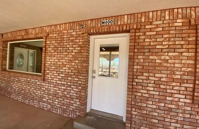 M400 UTILITES INCLUDED Canyon Street Apartment photos photos