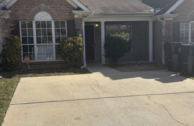 Beautiful 2 bed 2 bath home in Pelham photos photos