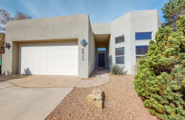 BEAUTIFULL 3 Bedroom 2 Bath IN THE FOOTHILLS photos photos