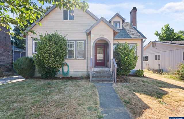 1140 13th Street Northeast - 1 photos photos