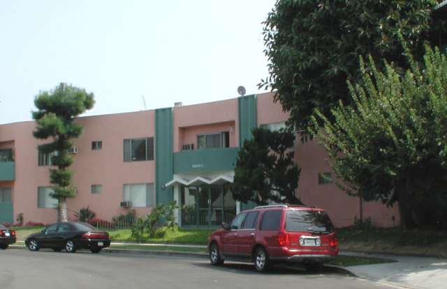 15540 Moorpark Street - 15540 Moorpark Street, Los Angeles, CA 91436