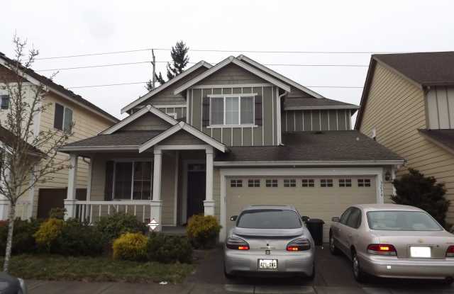 Beautiful 3+ Bedroom, 2.5 Bath Home in Fife! - 3234 Destination Avenue East, Fife, WA 98424