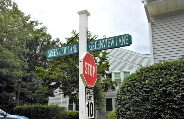 18 Greenview Lane - 18 Greenview Lane, Milford city, CT 06461