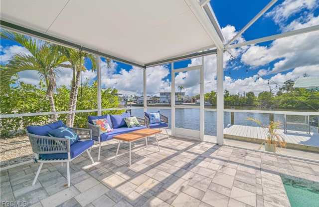 2868 Sanibel Boulevard photos photos