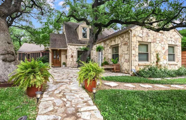 518 Cliff Drive photos photos