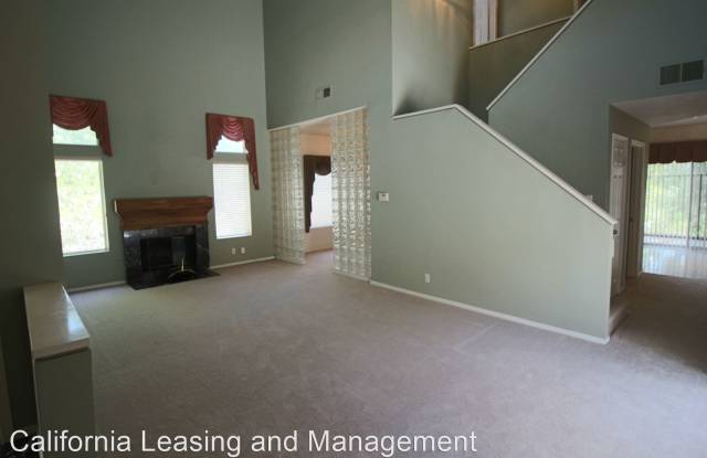 14806 Willow Glen Court Gallery 4