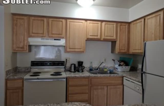 2749 Patrick Henry - 2749 Patrick Henry St, Auburn Hills, MI 48326