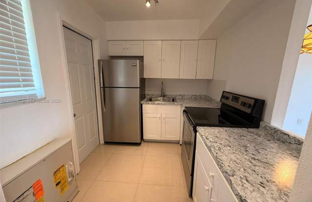 20200 NE 27th Ct photos photos