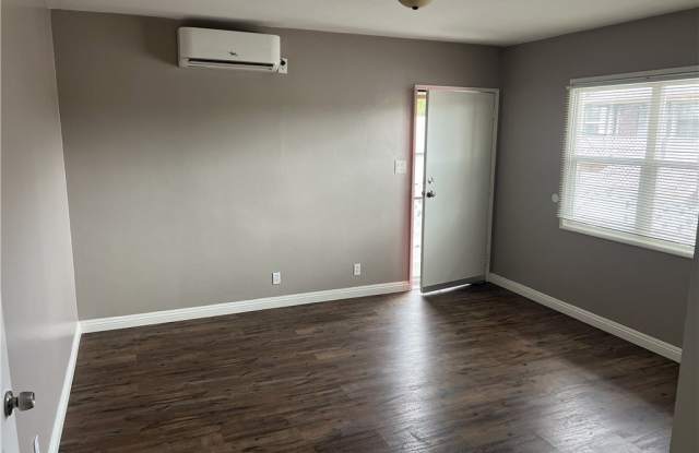 5518 Rosemead Boulevard Gallery 3