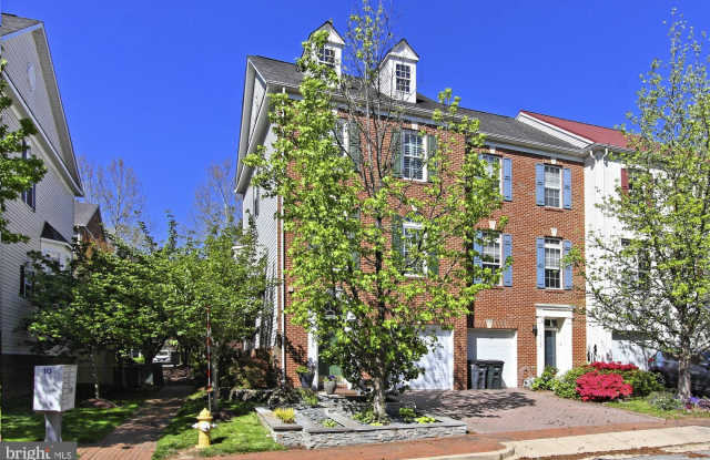 5120 GRIMM DRIVE - 5120 Grimm Drive, Alexandria, VA 22304
