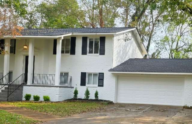 Large Family Home - Move In Ready! - 3526 Cindy Street Northwest, Huntsville, AL 35810