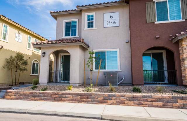 Modern 2-Bedroom Townhouse in Gated Altair South Community! photos photos