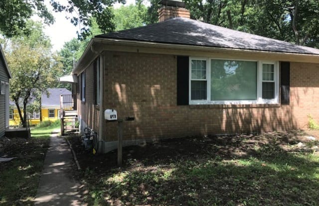 11308 E Winner Rd Unit B - 11308 East Winner Road, Independence, MO 64052