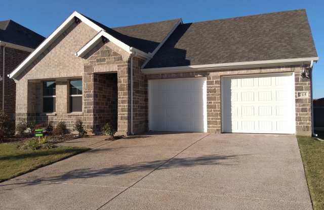 215 Fieldstone Dr photos photos