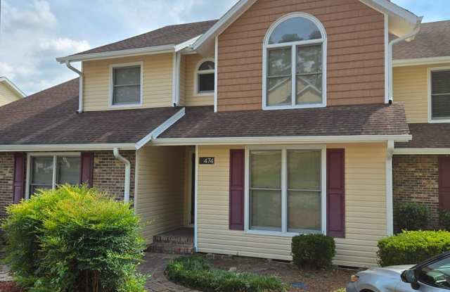 Spacious Townhouse for Rent! photos photos
