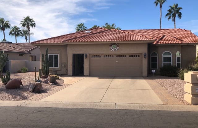 9518 E Fairway Blvd - 9518 East Fairway Boulevard, Sun Lakes, AZ 85248