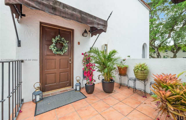 437 Santander Avenue photos photos