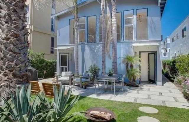 25 Catamaran Street photos photos