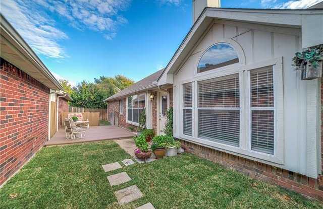 6800 Honey Creek Lane Gallery 4