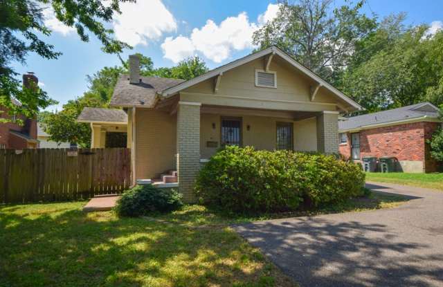 Great 3 bed, 1 bath near University of Memphis and Memphis Botanic Garden. photos photos
