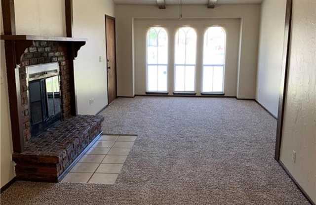 1020 Willow Brook Drive Gallery 2