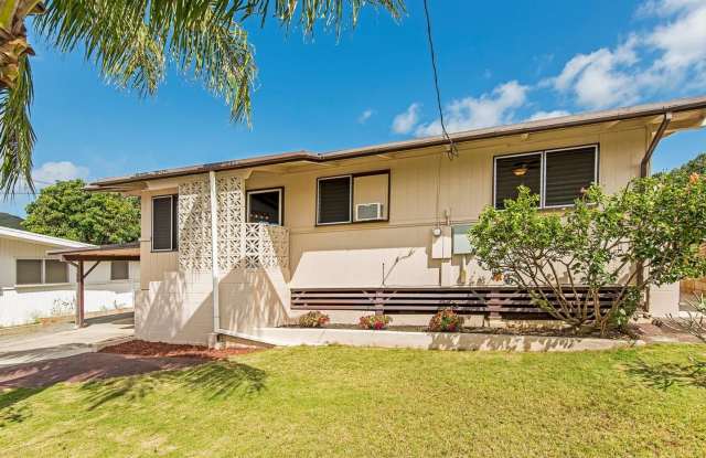 Lovely Home Large Yard in Kailua - Enchanted Lakes! - 1446 Humuula Street, Honolulu County, HI 96734