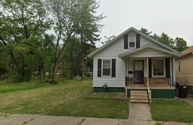 116 E Arizona - 116 East Arizona Street, Detroit, MI 48203