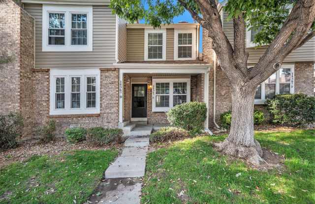 Freshly Painted  Move-In Ready! 2 bedroom - 2.5 Bathroom - Smokey Hill Aurora photos photos