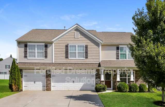 1745 Klompen Road - 1745 Klompen Road, Kernersville, NC 27284