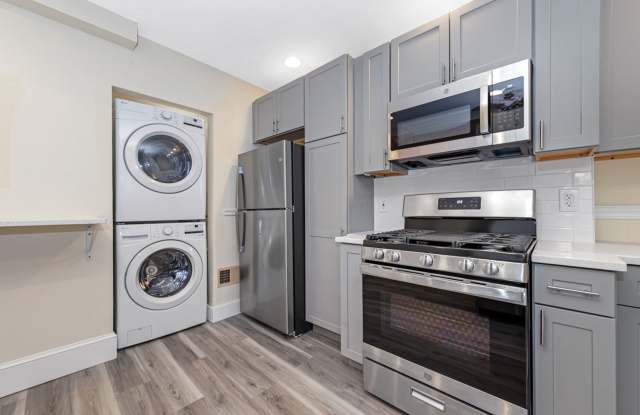 Luxurious Oak Sq. 3-Bed/1Ba; Washer/Dryer in Unit photos photos