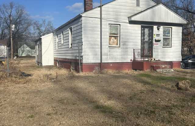 5443 Rosemont Avenue photos photos