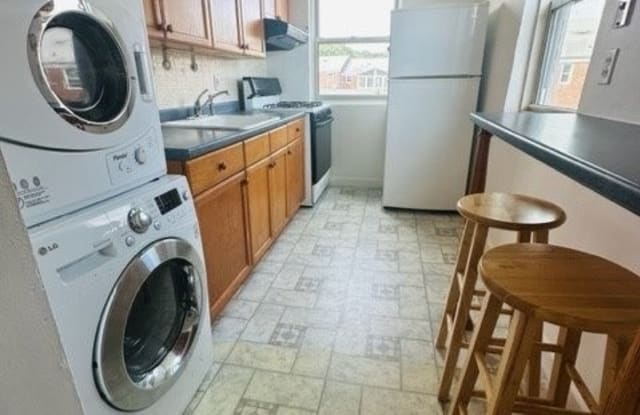 247-31 77 Crescent - 247-31 77th Crescent, Queens, NY 11426