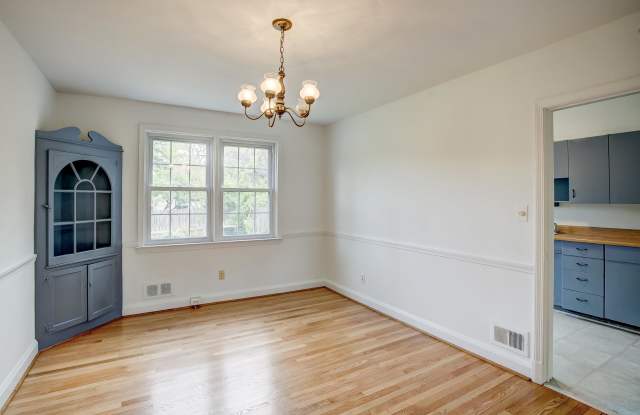 410 Old Trail Gallery 3