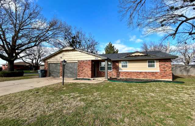 3804 SE Dorchester - 3804 Southeast Dorchester Drive, Lawton, OK 73501