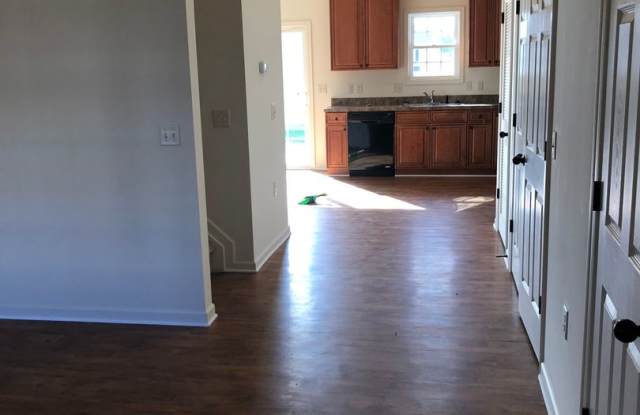 3 Bedroom, 2.5 Bath Two Level Townhouse Gallery 3