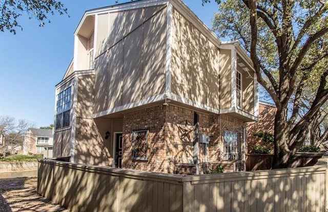 2311 Southlake Court Gallery 2