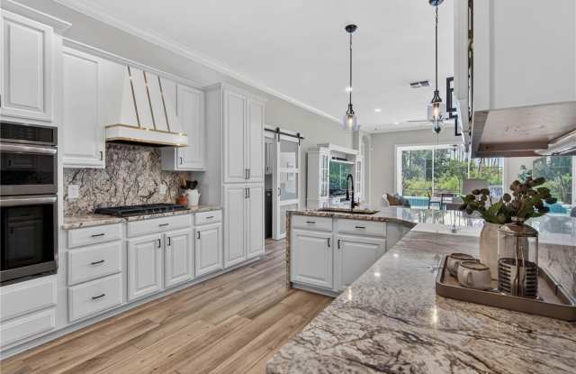 8411 WOBURN Court Gallery 4