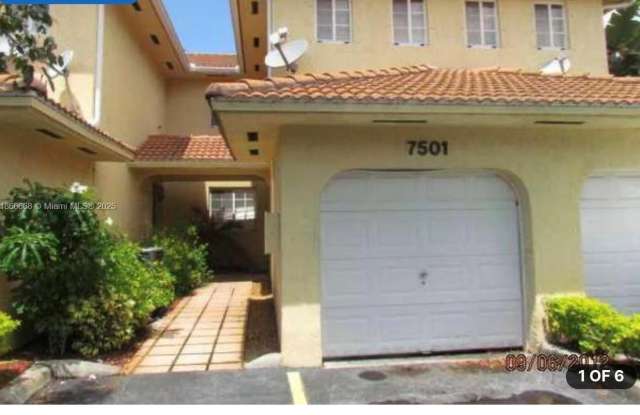 7501 NW 174th Ter photos photos
