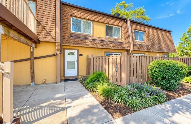 3812 SEGUNDO Place Gallery 1