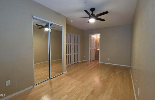 160 W HEATHER Court Gallery 4