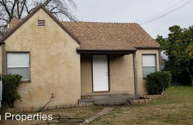 1731 Kenwood Street Gallery 2
