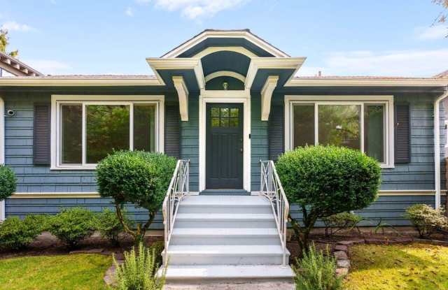 STUNNING, Bright Capital Hill Home photos photos