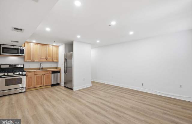 1729 CHURCH Street NW Gallery 3