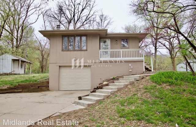 1704 Jefferson Street - 1704 S Jefferson St, Bellevue, NE 68005