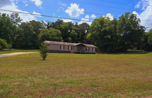 Spacious Home In Miledgeville Available for Rent - 101 Merry Drive Northwest, Baldwin County, GA 31061