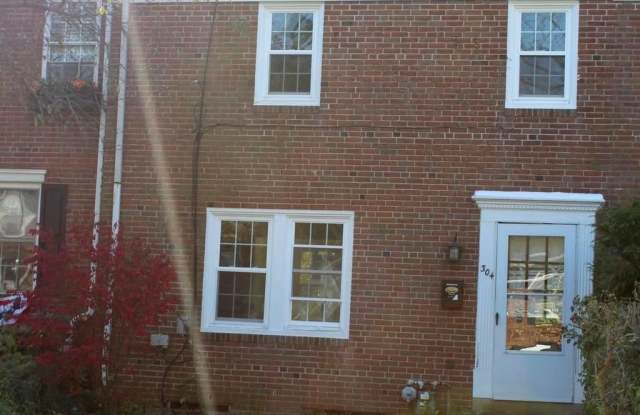 304 DIAMOND STREET - 304 Diamond Street, Pottstown, PA 19464