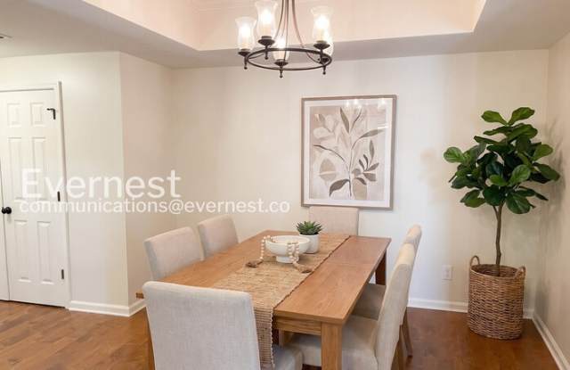 2025 Woodmont Boulevard Gallery 2