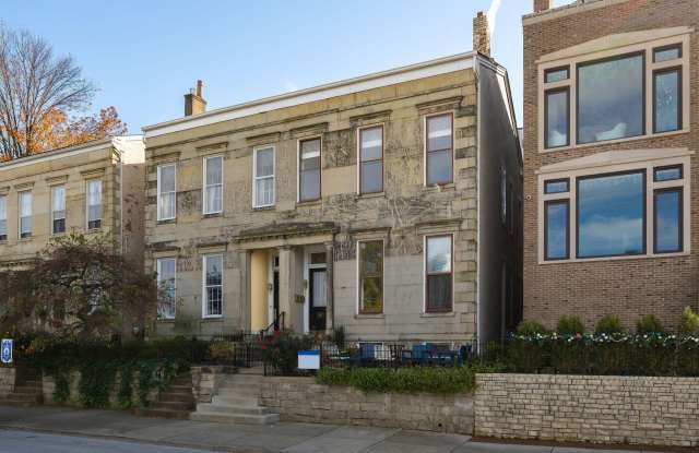 225 Riverside Drive unit: 2 photos photos