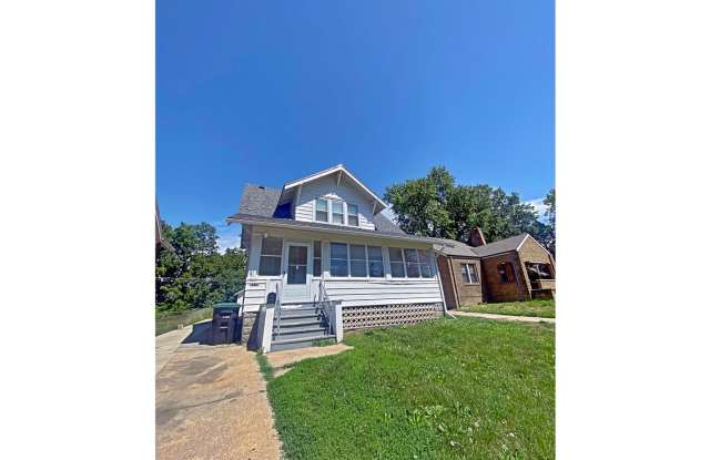 4 bedroom home on Florence Boulevard Gallery 1