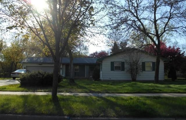 2234 N Gooder St - 2234 N Gooder St, Eau Claire, WI 54703